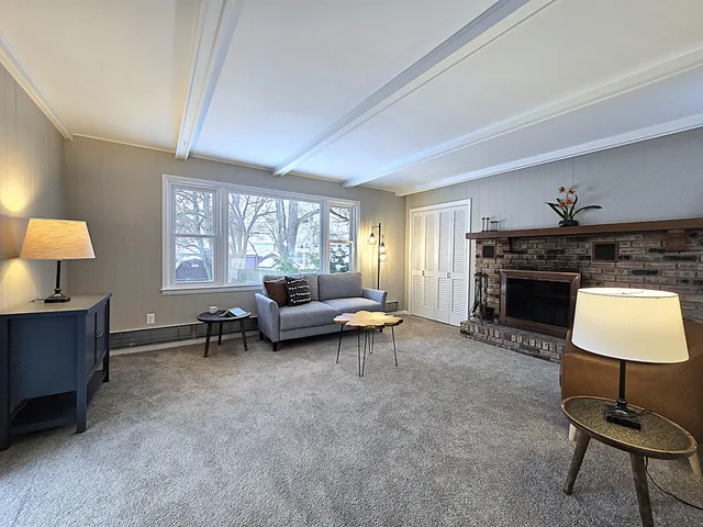 $274,900 | 3656 South 46th Place, Greenfield, WI 53220