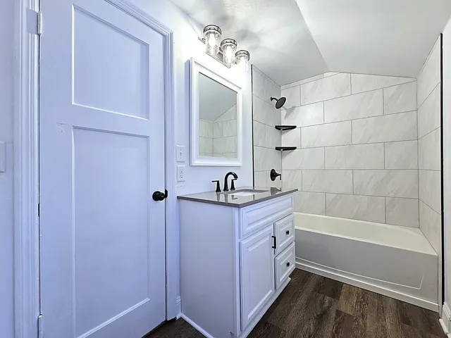 $274,900 | 3656 South 46th Place, Greenfield, WI 53220