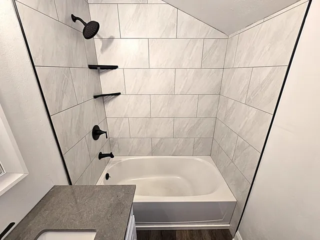 $274,900 | 3656 South 46th Place, Greenfield, WI 53220