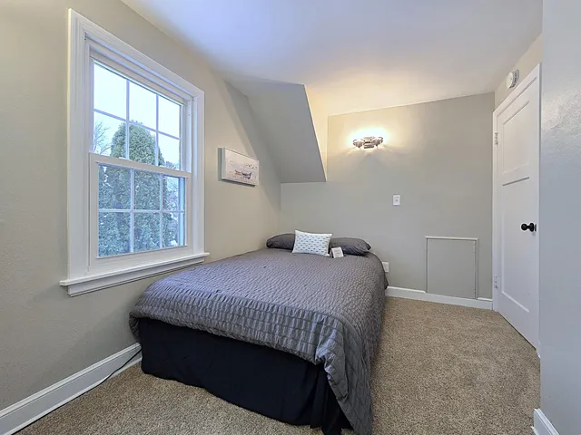 $274,900 | 3656 South 46th Place, Greenfield, WI 53220