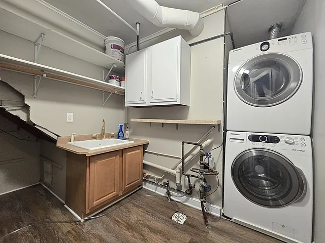 $274,900 | 3656 South 46th Place, Greenfield, WI 53220