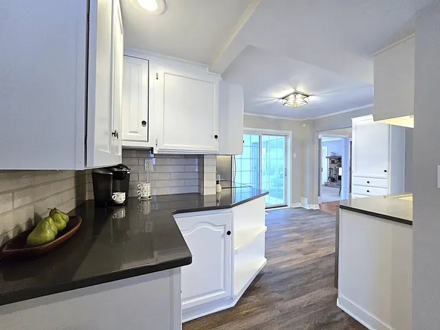 $274,900 | 3656 South 46th Place, Greenfield, WI 53220