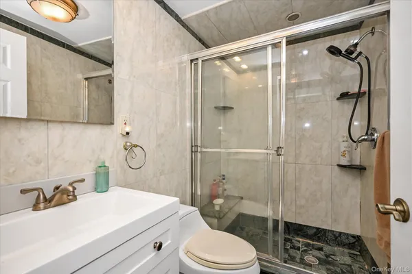 $1,088,000 | 161-08 Booth Memorial Avenue | Queensboro Hill