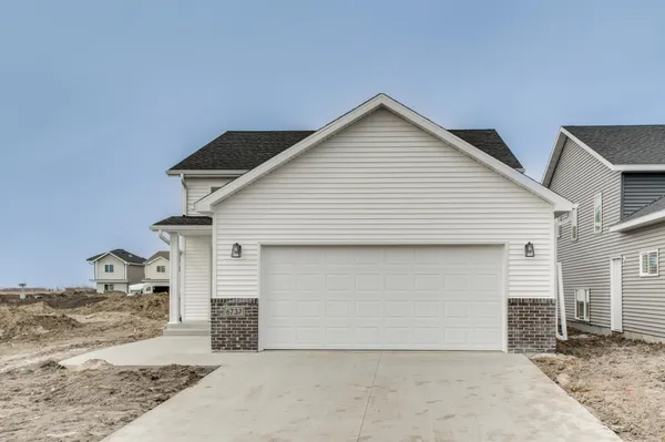 $356,330 | 6737 32nd Street South, Fargo, ND 58104