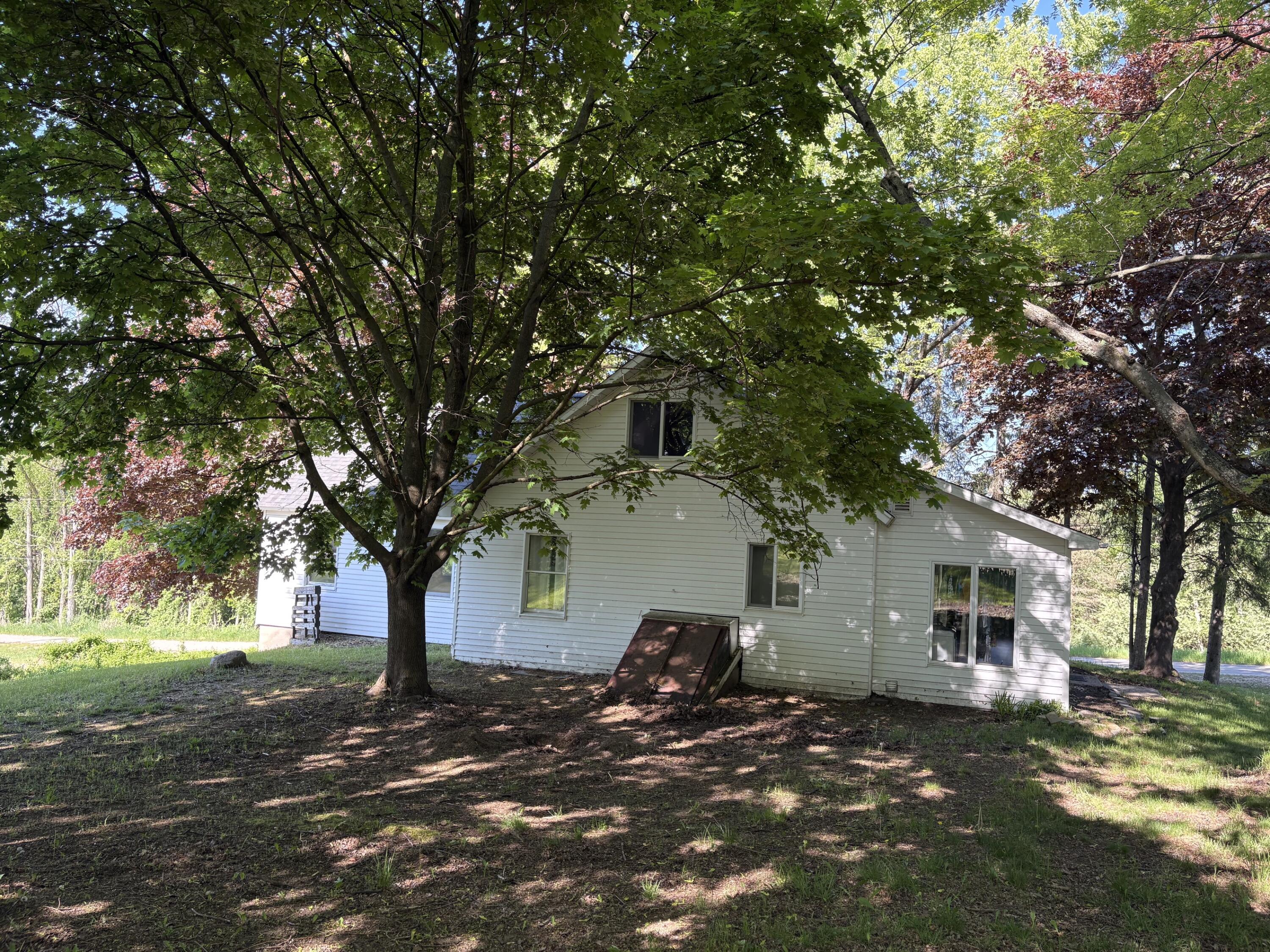 8819 Erdman Road Onekama, MI 49675 - Photo 5 of 61 IMG_8798