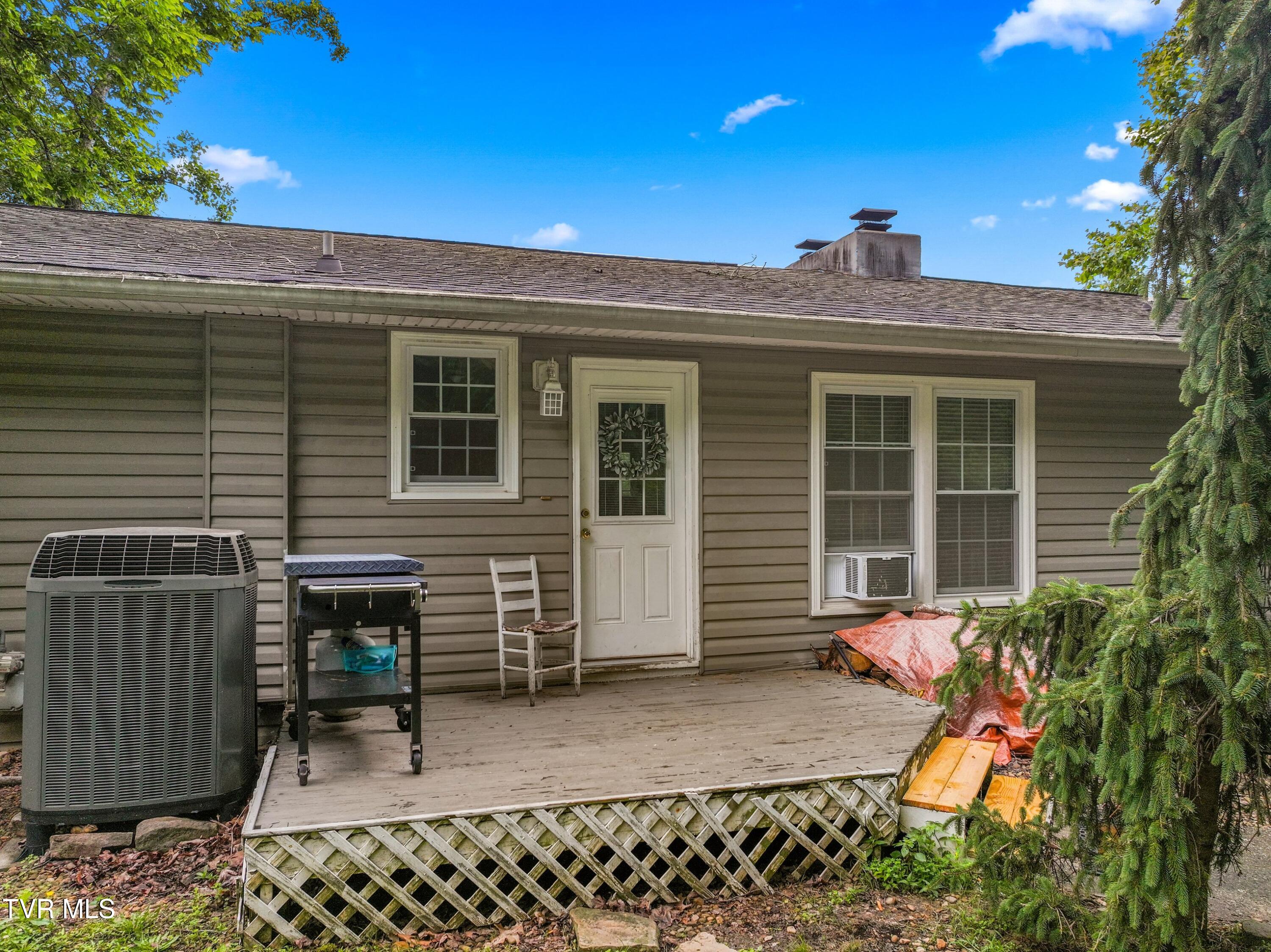 1302 Irwin Drive Powell, TN 37849 - Photo 41 of 53 041-1302IrwinDrive-Powell-TN-37849-SMALL