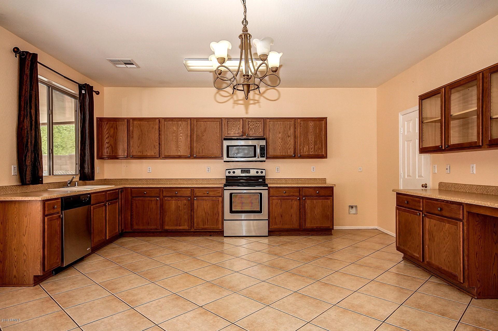 2418 West Florentine Road Phoenix, AZ 85086 - Photo 12 of 33 0012-Florentine (12)