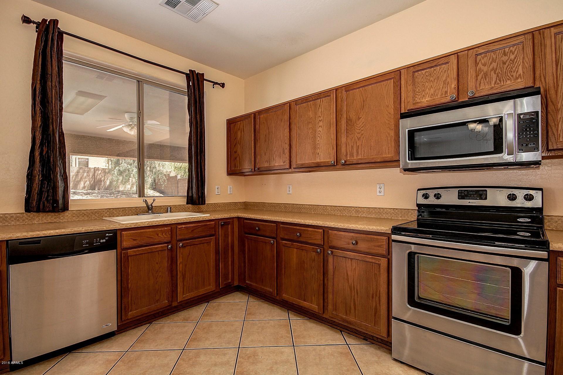 2418 West Florentine Road Phoenix, AZ 85086 - Photo 10 of 33 0010-Florentine (10)