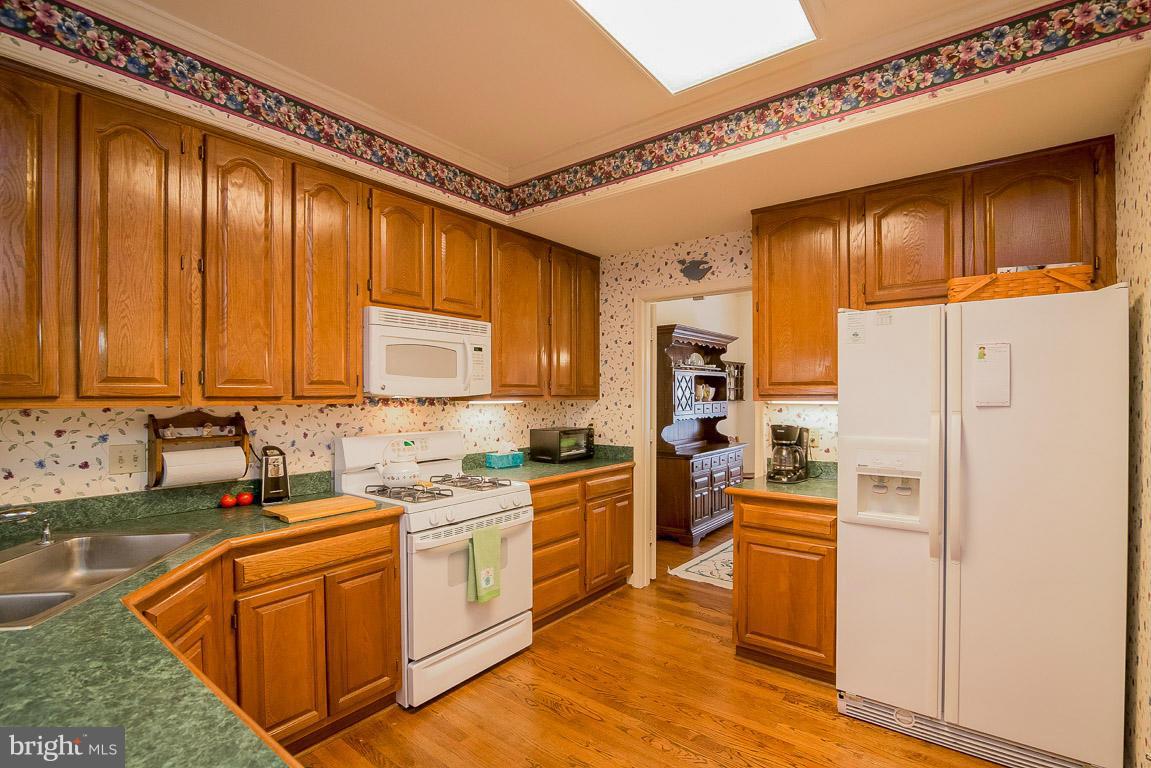 2482-5 Five Shillings Road Frederick, MD 21701 - Photo 9 of 28 Kitchen