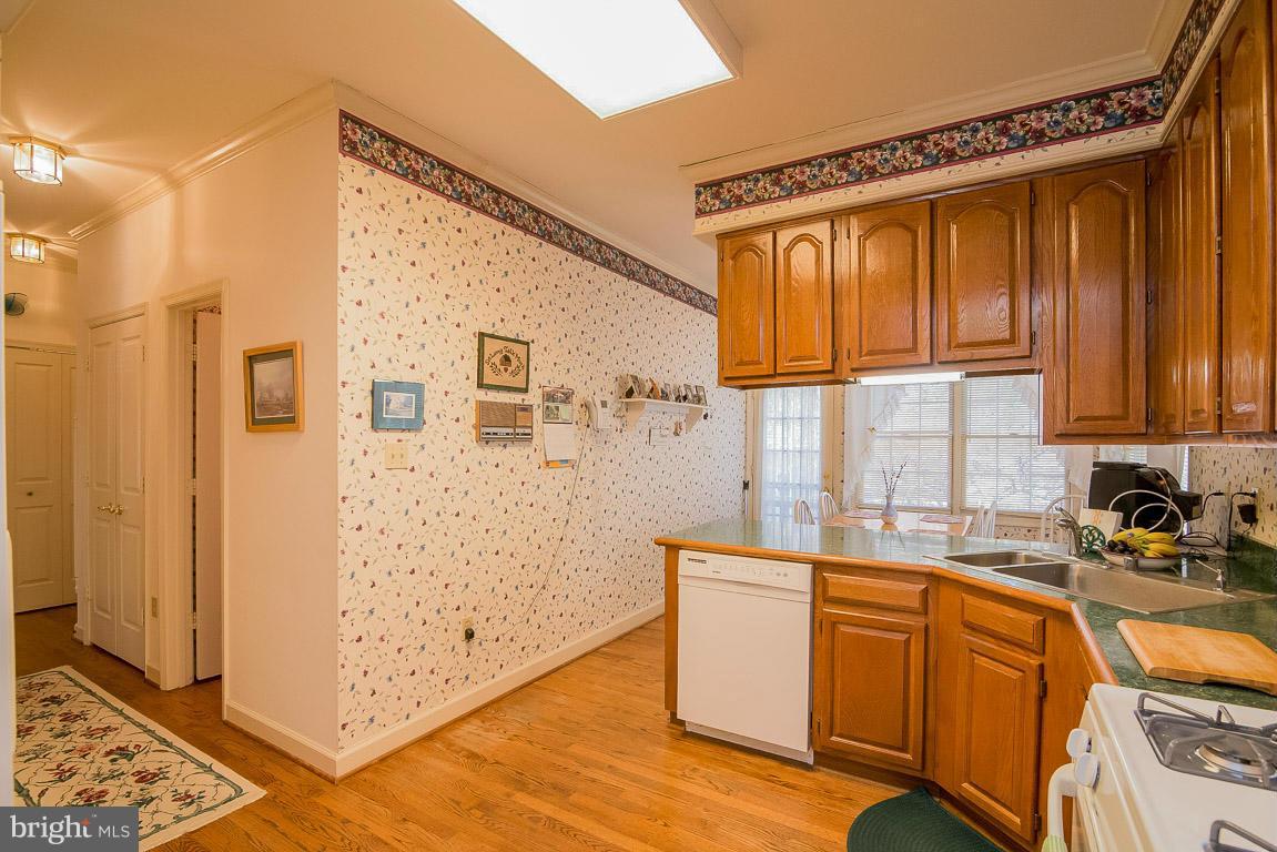 2482-5 Five Shillings Road Frederick, MD 21701 - Photo 10 of 28 Kitchen