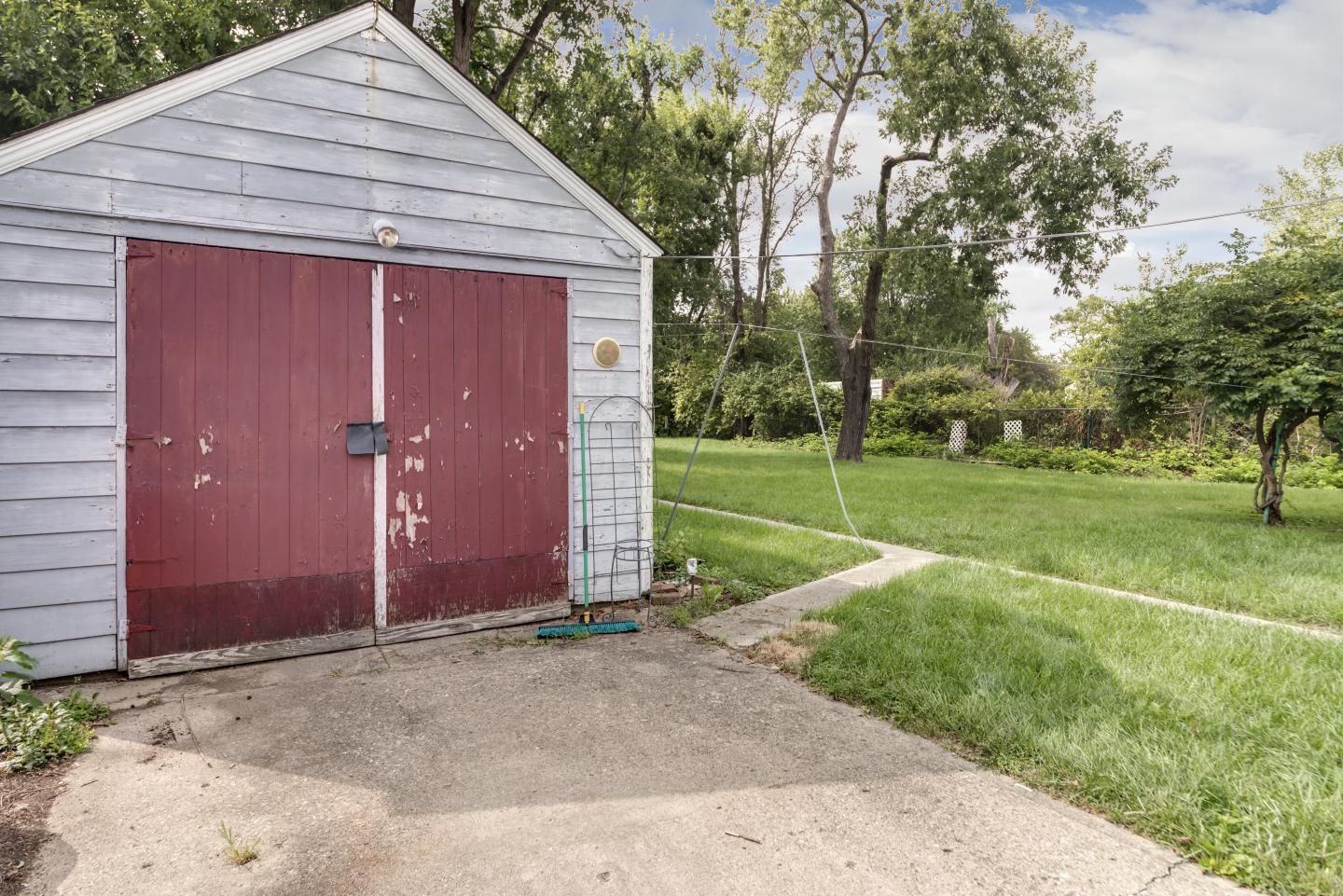 325 Derrer Road Columbus, OH 43204 - Photo 34 of 34
