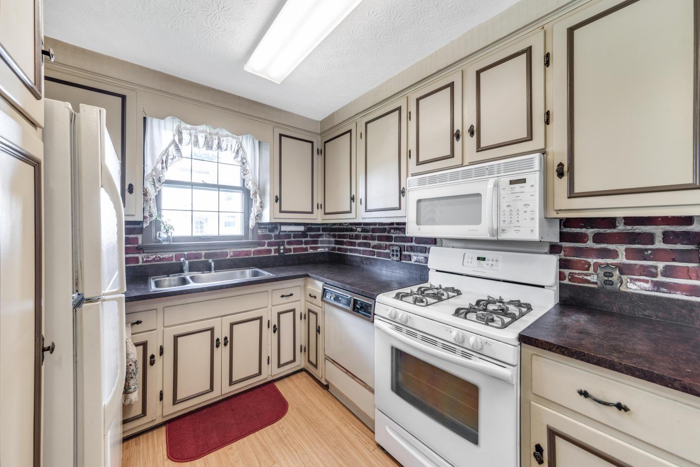 325 Derrer Road Columbus, OH 43204 - Photo 10 of 34