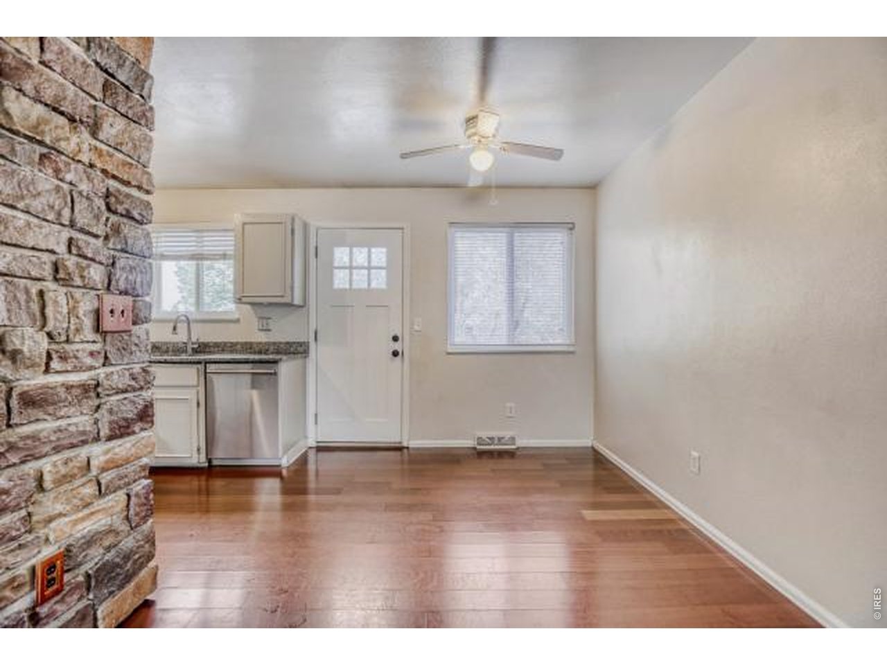 10748 Routt Street Broomfield, CO 80021 - Photo 8 of 32 Dinning area