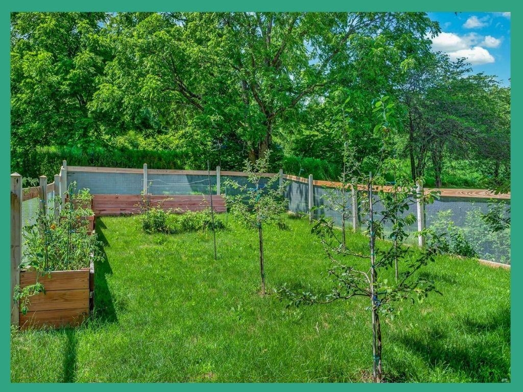 546 Echo Valley Road Brooklyn, WI 53521 - Photo 13 of 74