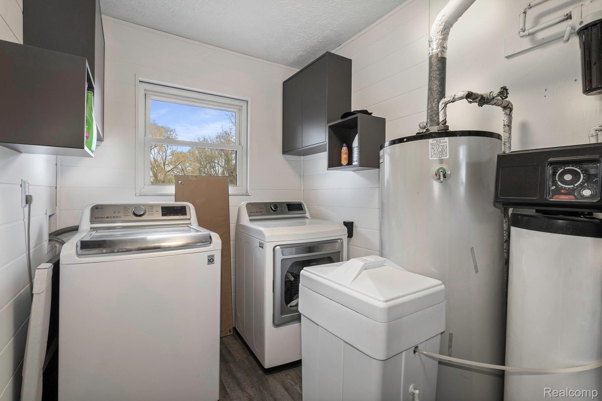 4286 Beck Road Howell, MI 48843 - Photo 19 of 23 Laundry / Utility Room*Washer & Dryer Excluded.