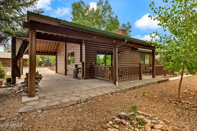 $369,000 | 2344 South Buffalo Loop, Overgaard, AZ 85933
