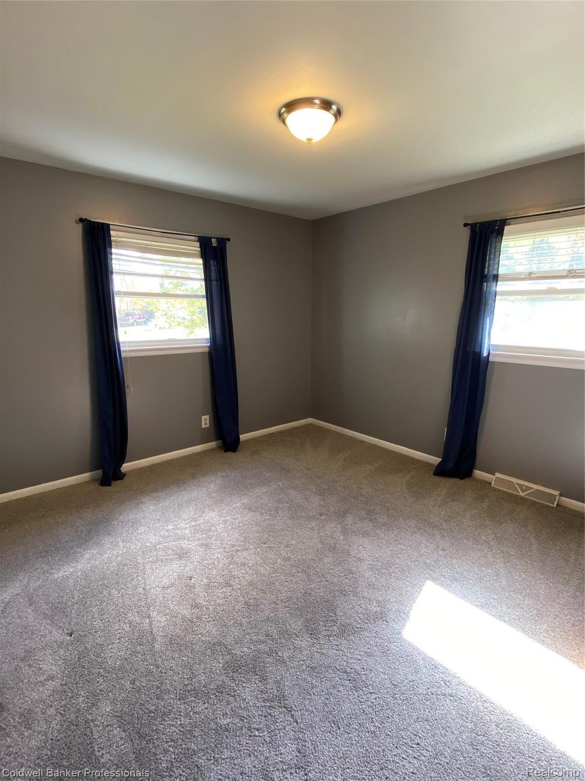 155 Turrill Road Lapeer, MI 48446 - Photo 15 of 21 23048011-3396-47D0-BB52-A193B8F6D0E4.jpeg