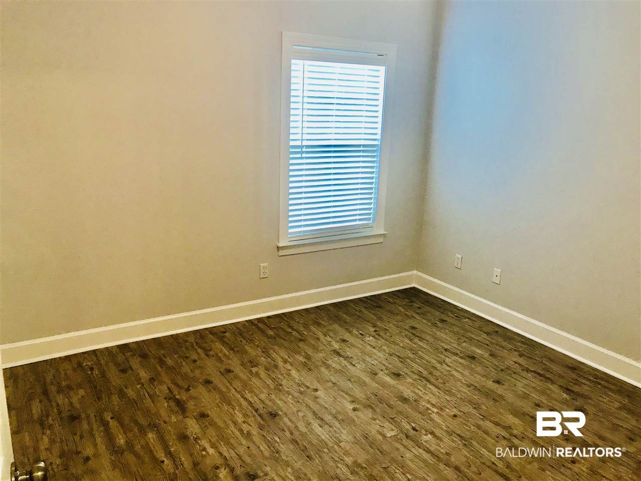 450 Park Avenue, Unit 711 Foley, AL 36535 - Photo 8 of 11