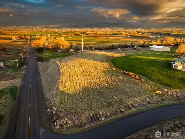 a view of an ocean and city