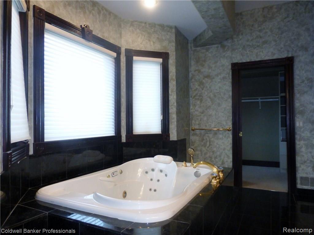 9797 Reese Road Clarkston, MI 48348 - Photo 28 of 62 27.JPG