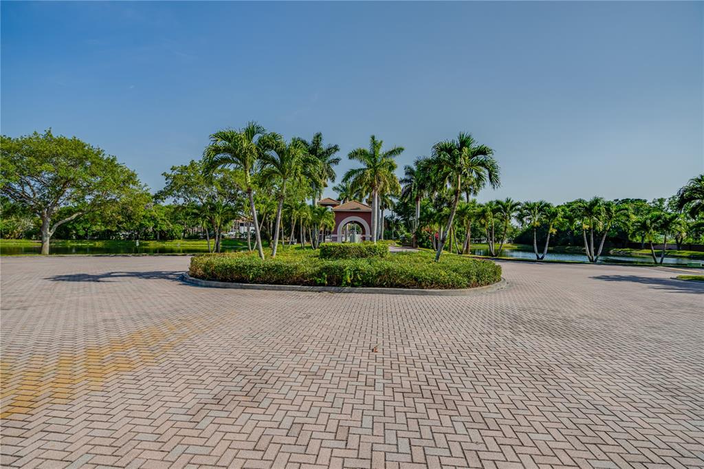 10263 Gandy Boulevard North, Unit 2106 St. Petersburg, FL 33702 - Photo 34 of 44