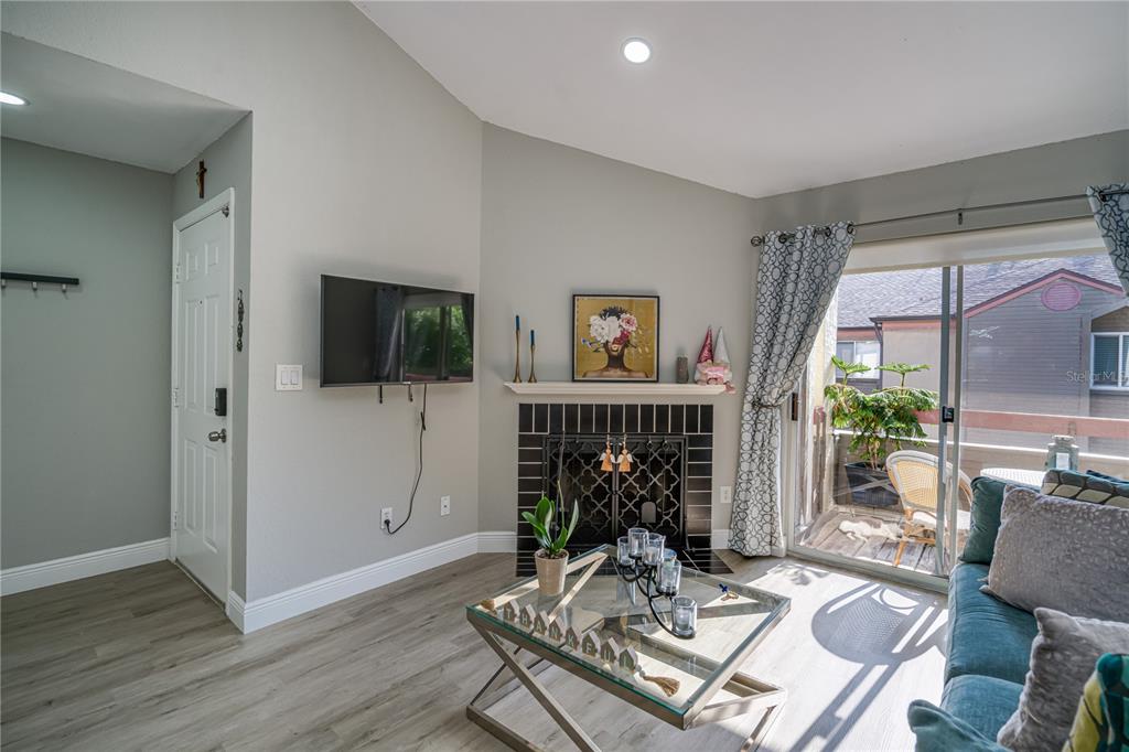 10263 Gandy Boulevard North, Unit 2106 St. Petersburg, FL 33702 - Photo 7 of 44