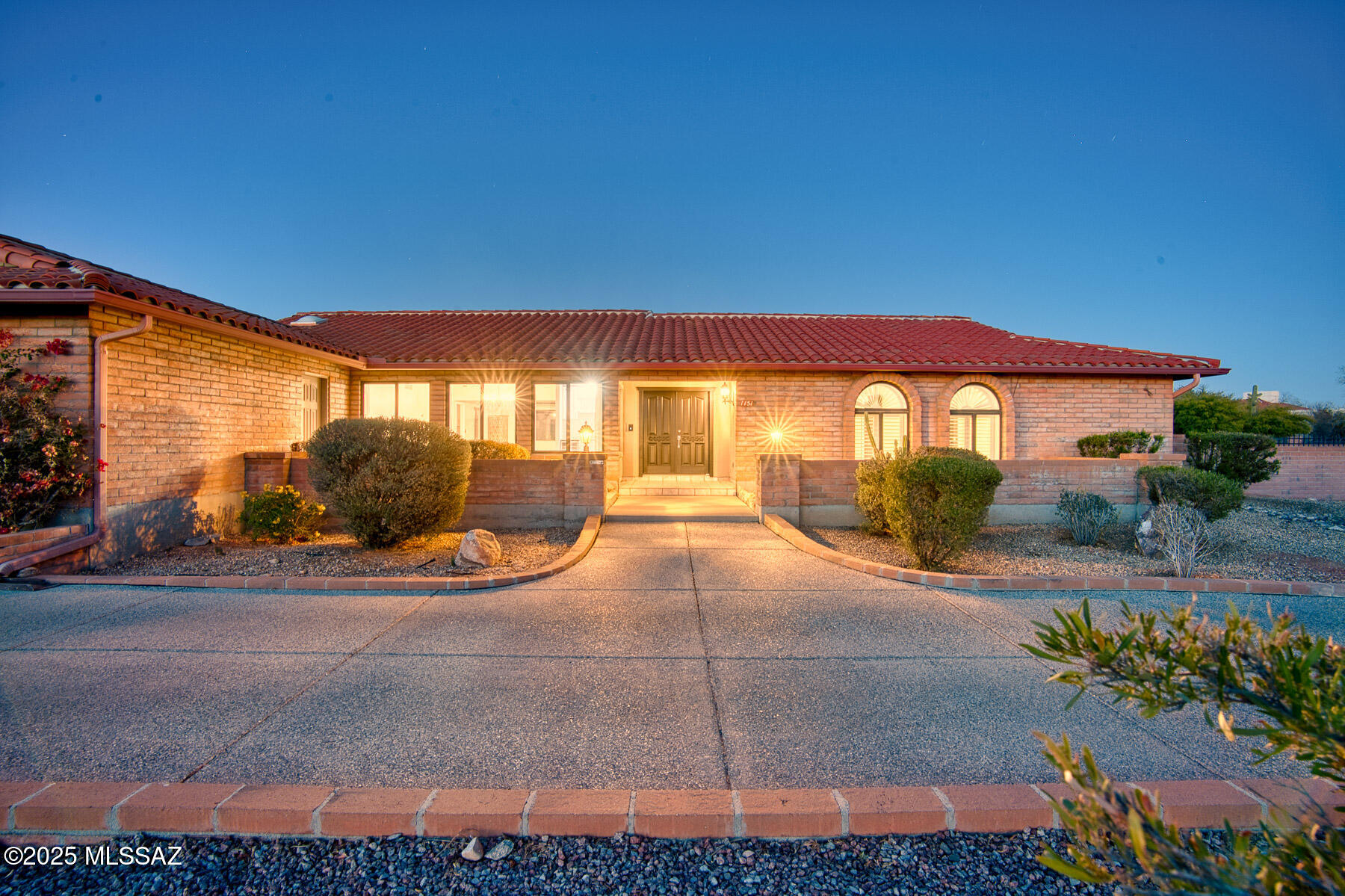 1151 East Rudasill Road Tucson, AZ 85718 - Photo 2 of 47 Gallery Image 2
