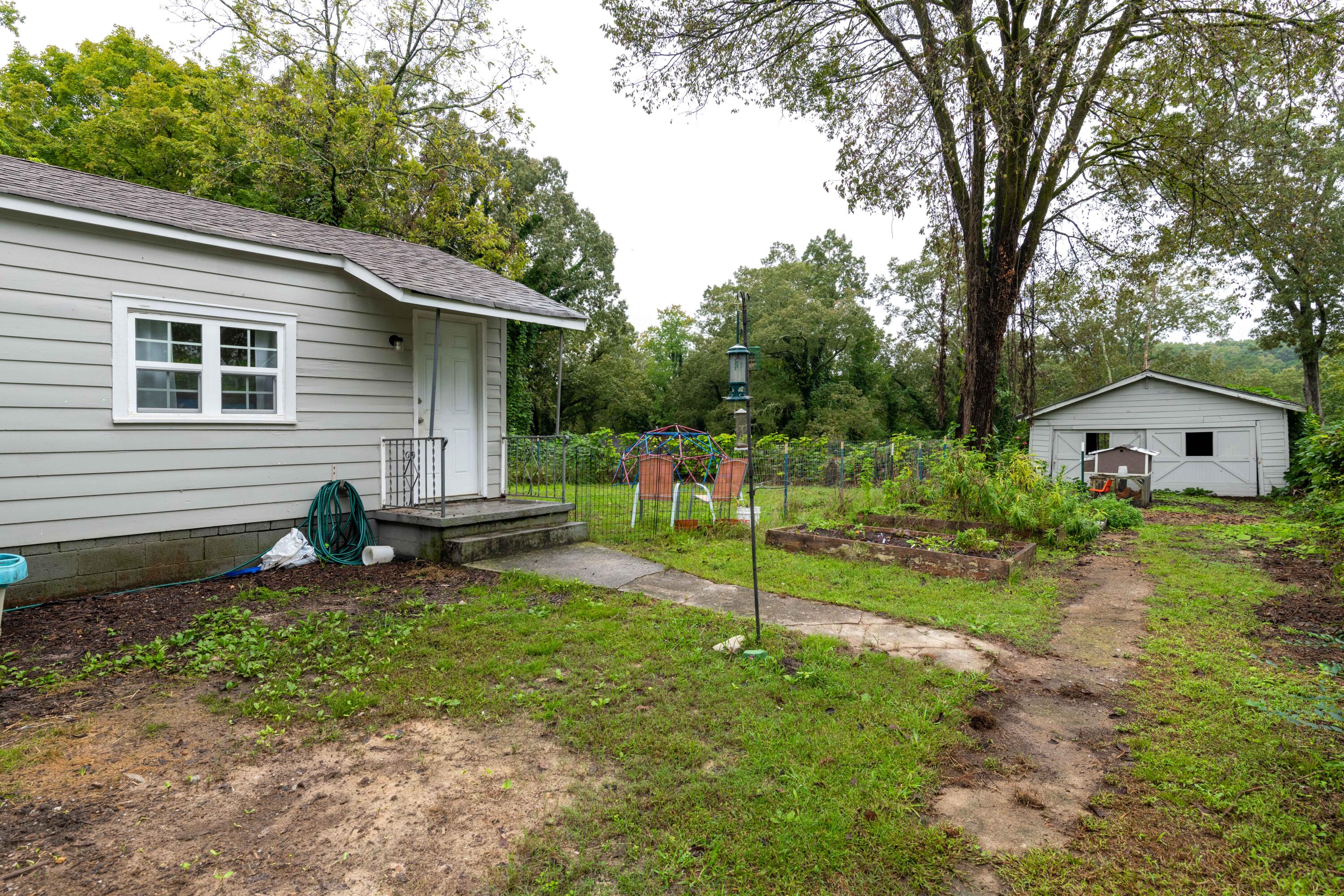 409 Booth Road Chattanooga, TN 37411 - Photo 27 of 28 D85_5213