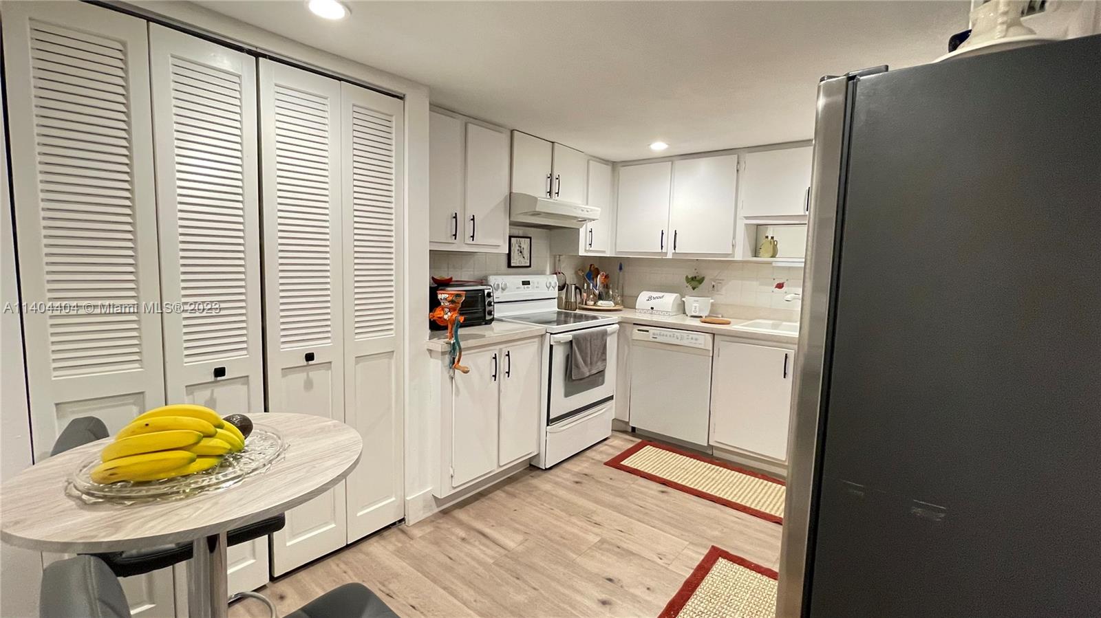 16300 Golf Club Road, Unit 514 Weston, FL 33326 - Photo 10 of 23 Gallery Image 10