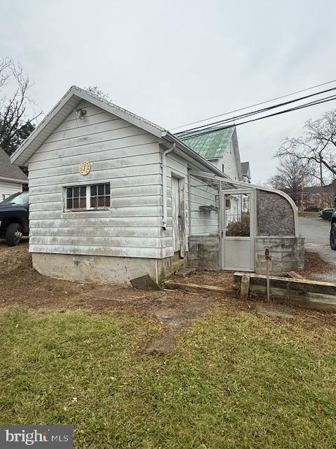 418 Church Street New Windsor, MD 21776 - Photo 18 of 20 a view of a house with a yard