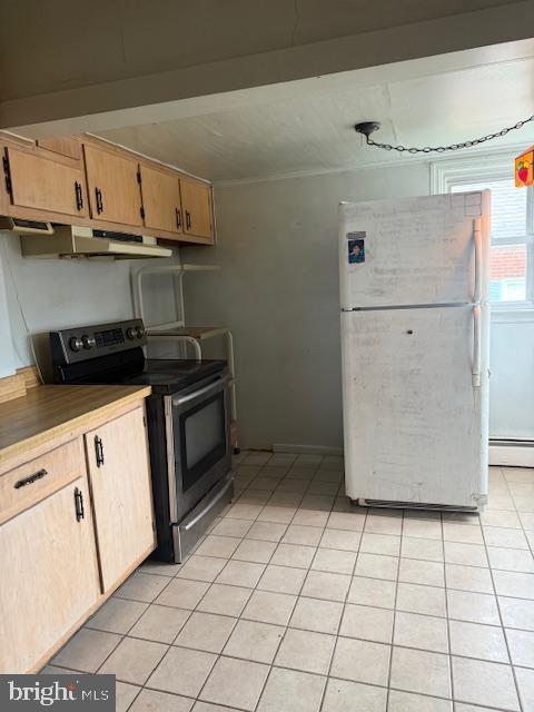 418 Church Street New Windsor, MD 21776 - Photo 6 of 20 a kitchen with stainless steel appliances a stove a refrigerator and cabinets