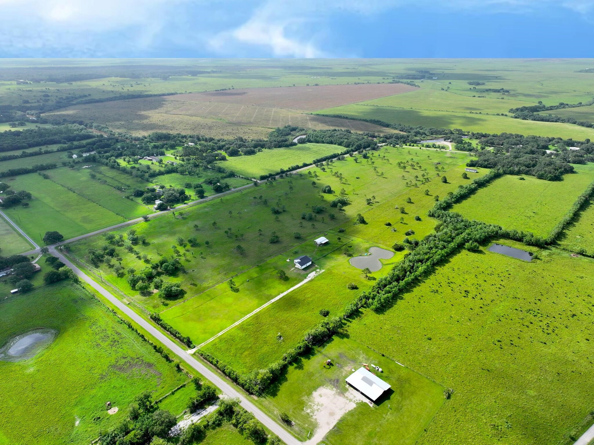 1734 Haynes Road Anahuac, TX 77514 - Photo 13 of 23 Gallery Image 13