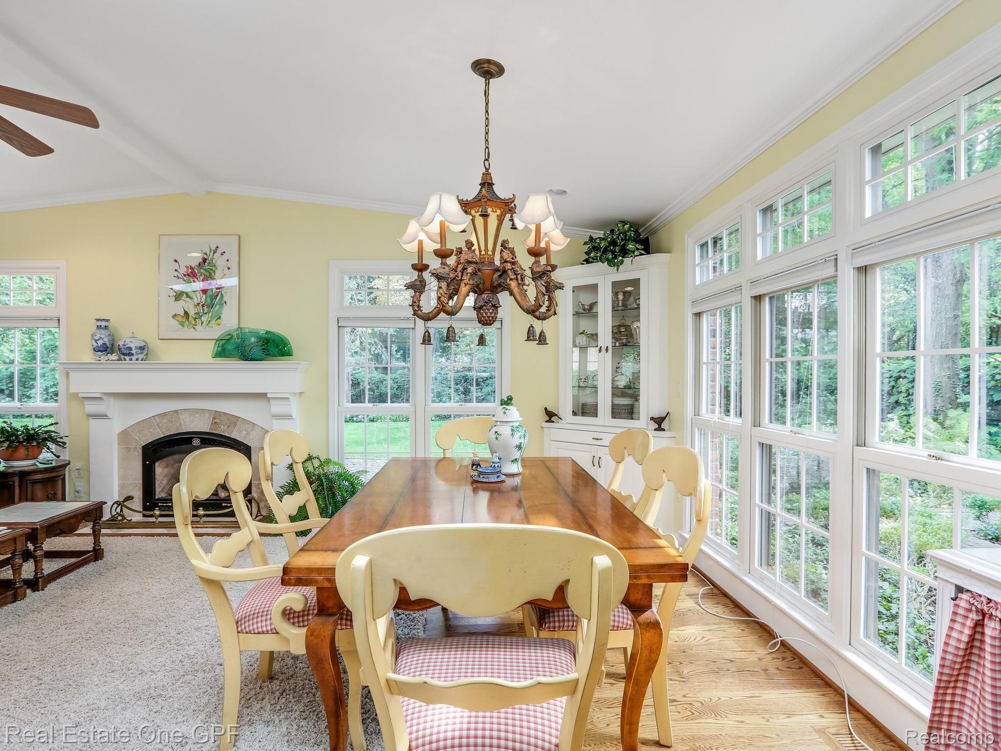 254 Lincoln Road Grosse Pointe, MI 48230 - Photo 8 of 29 254 Lincoln Rd Grosse Pointe-024-021-254 Lincoln Road Grosse-MLS_Size.jpg