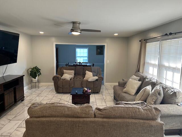 3433 Clays Mill Road Lexington, KY 40503 - Photo 4 of 71 IMG_6388