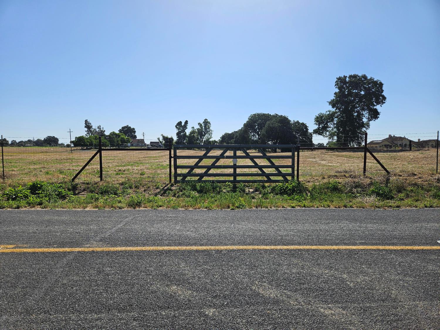 20654 Disch Road Lockeford, CA 95237 - Photo 4 of 6