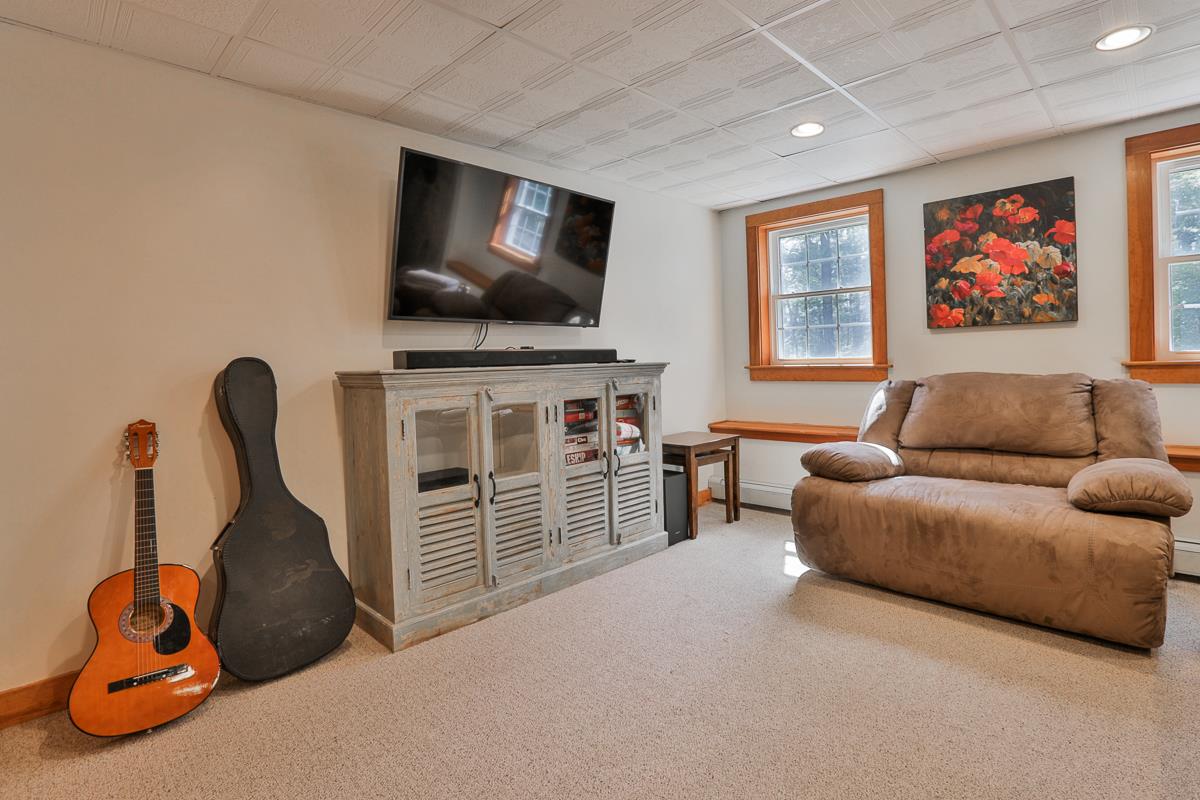 164 Rowell Hill Road New London, NH 03257 - Photo 28 of 36 Gallery Image 28