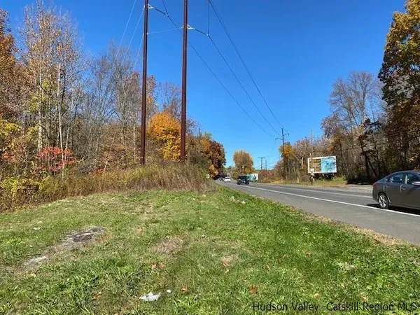 $500,000 | 9w St Highland Ny 12528, Highland, NY 12528