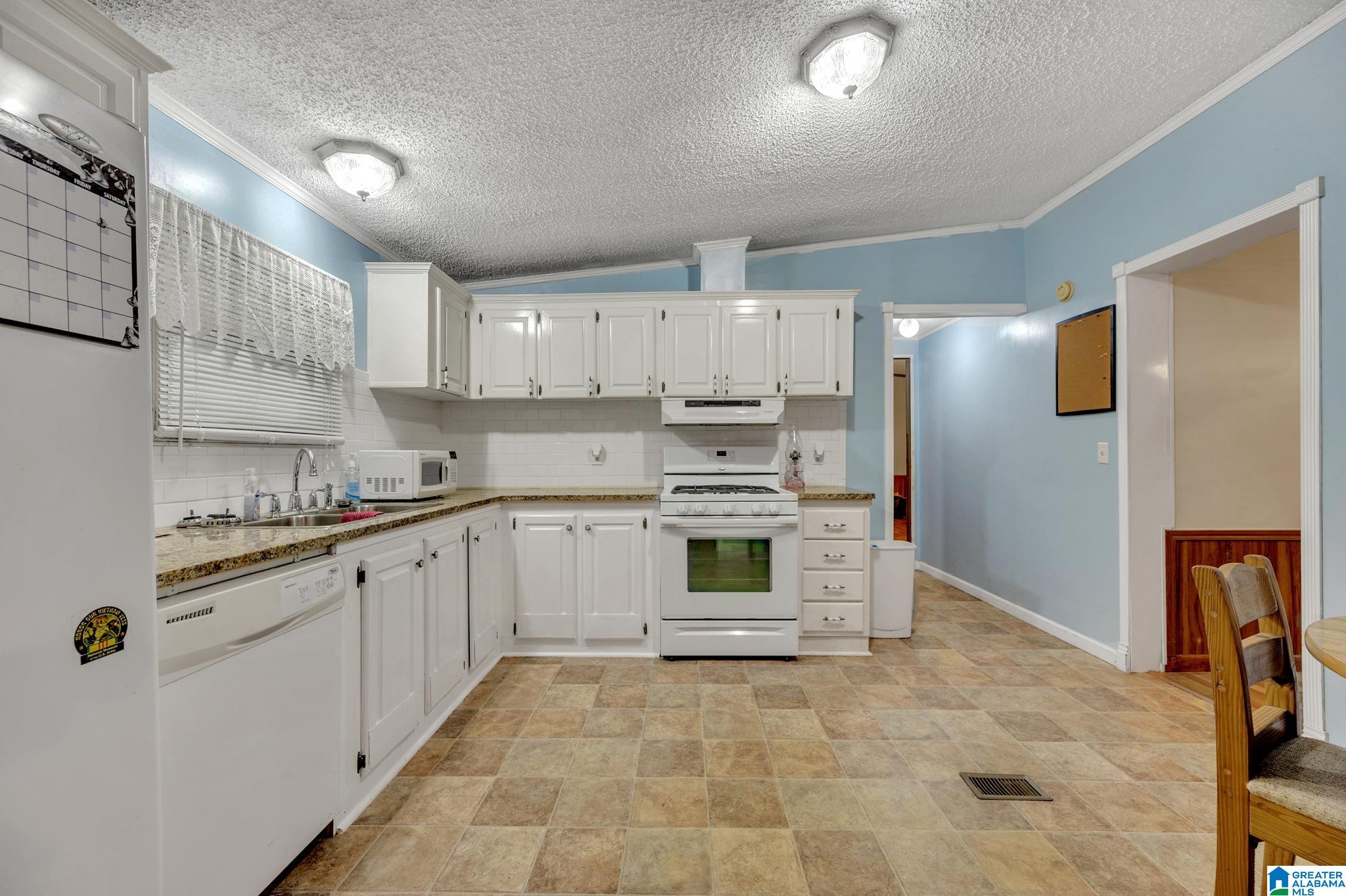 500 Mulberry Hills Road Hayden, AL 35079 - Photo 10 of 37