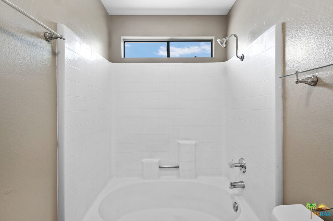 34401 Denise Way Rancho Mirage, CA 92270 - Photo 17 of 29 Gallery Image 17