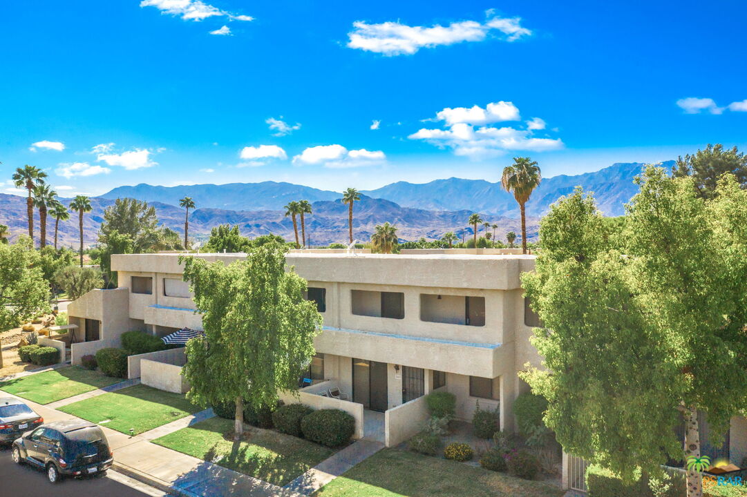 34401 Denise Way Rancho Mirage, CA 92270 - Photo 2 of 29 Gallery Image 2