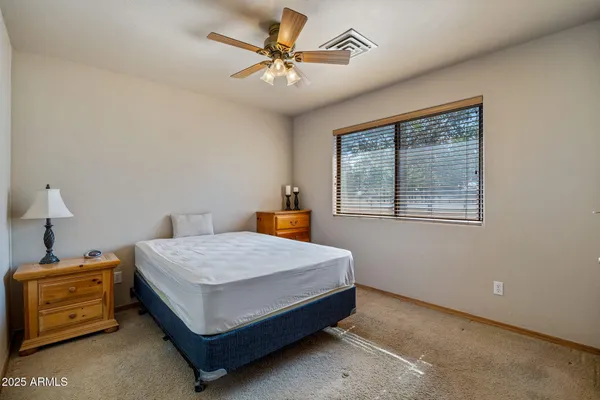 $279,900 | 2353 South Buffalo Loop, Overgaard, AZ 85933