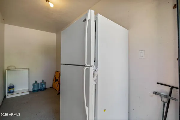 $279,900 | 2353 South Buffalo Loop, Overgaard, AZ 85933