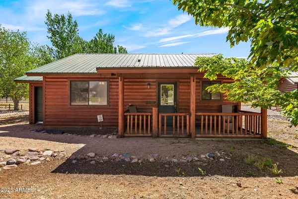 $279,900 | 2353 South Buffalo Loop, Overgaard, AZ 85933