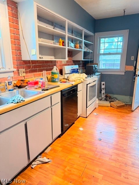 1706 Hampton Road Akron, OH 44305 - Photo 8 of 28