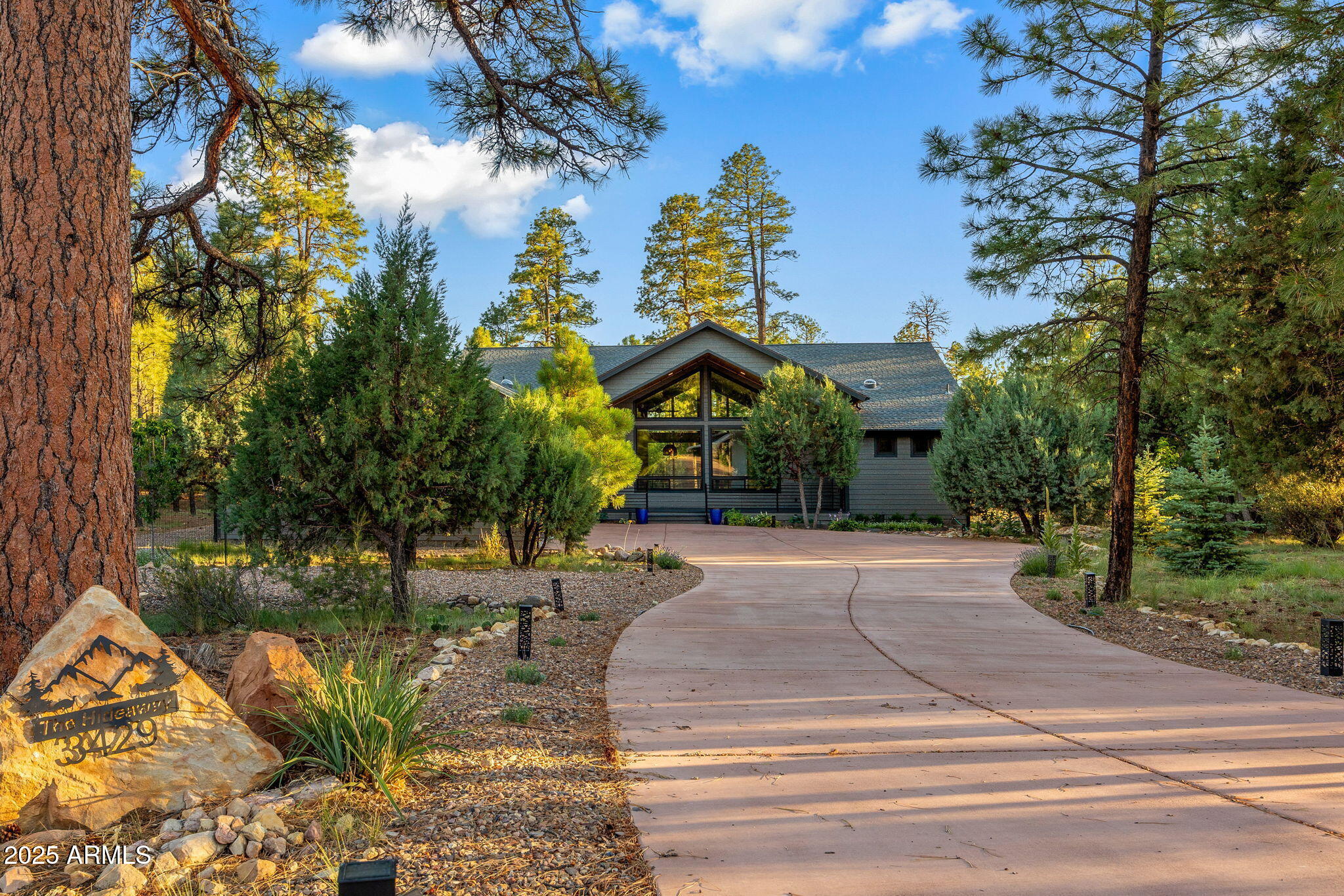 3429 Ponderosa Loop Heber, AZ 85928 - Photo 2 of 75 a view of a house with basketball court