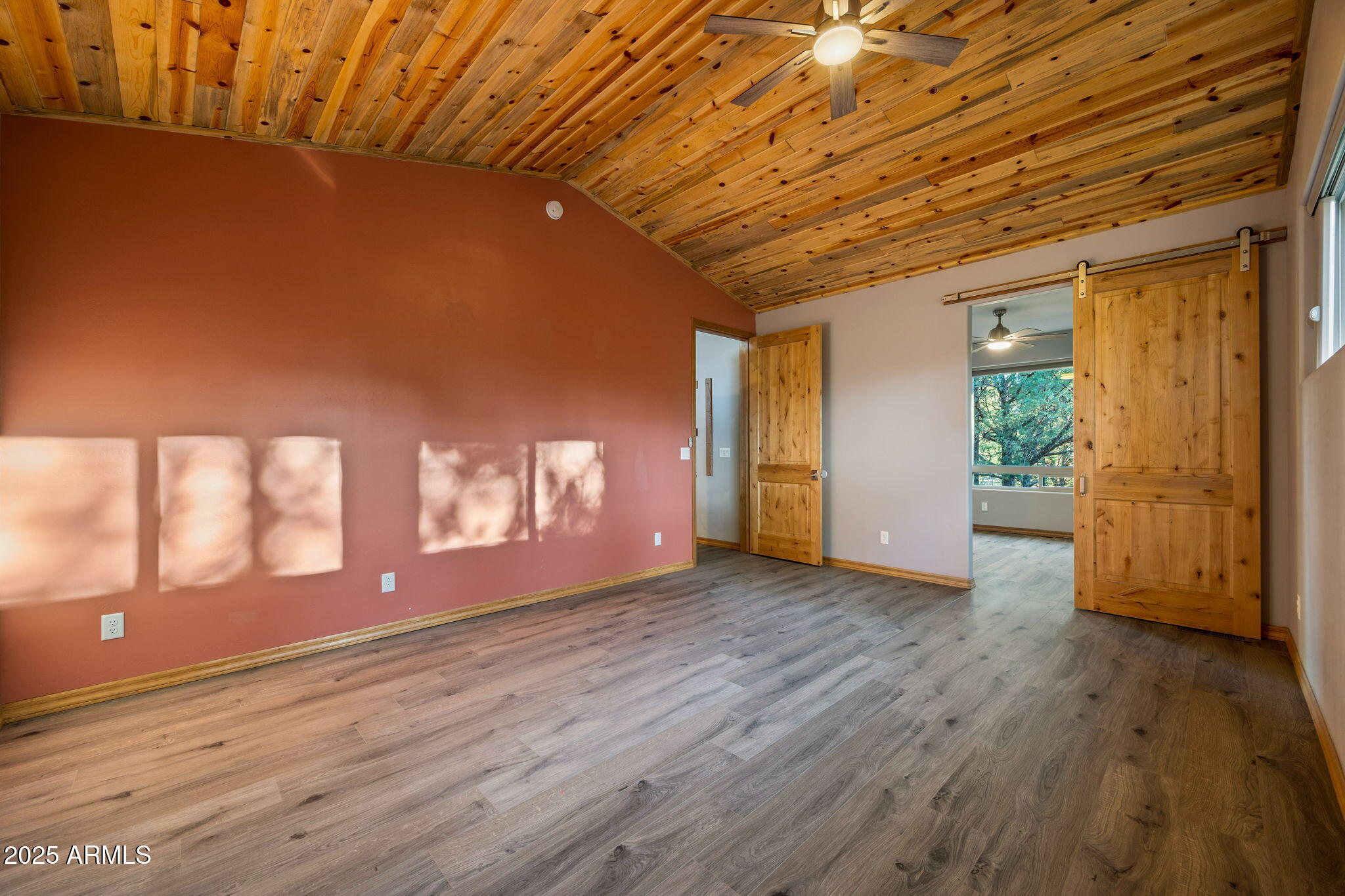 3429 Ponderosa Loop Heber, AZ 85928 - Photo 26 of 75 a view of a livingroom with wooden floor