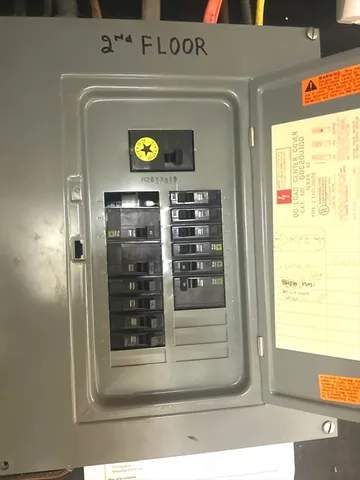 $259,900 | 53 Fremont Street, Springfield, MA 01105