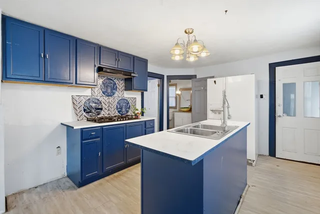 $259,900 | 53 Fremont Street, Springfield, MA 01105