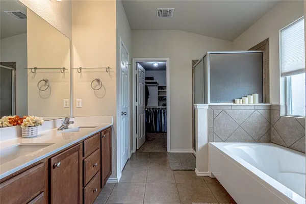 $320,000 | 10008 Iron Horse Trail, Waco, TX 76708