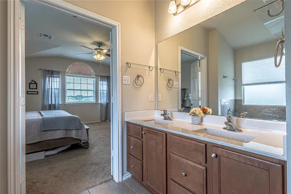 $320,000 | 10008 Iron Horse Trail, Waco, TX 76708